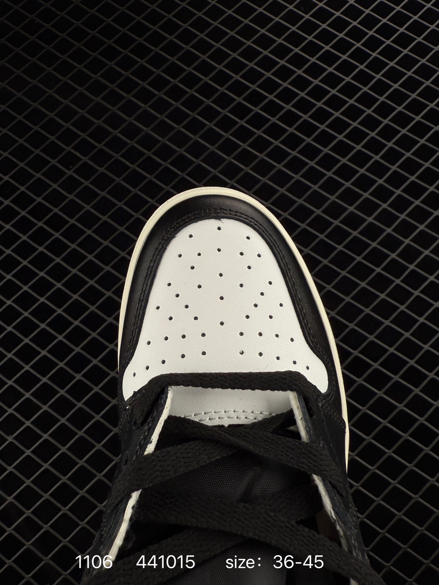 NIKE Air Jordan 1 Retro Mid AJ1